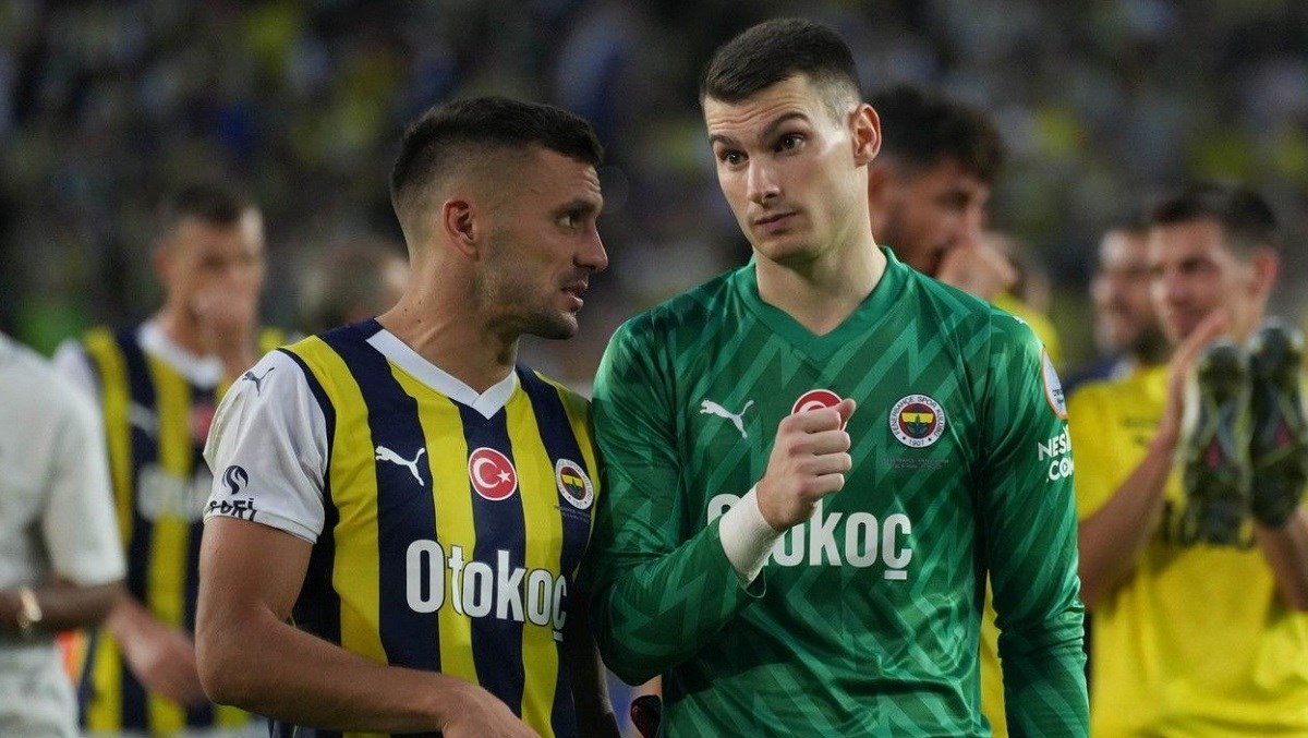 Livaković primio gol i u euro-debiju za Fenerbahče. Ljuti se na suigrače