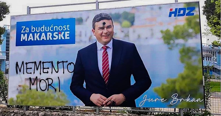 Policija privela i pretresla stan aktivistu jer HDZ-ovac misli da mu je išarao plakat