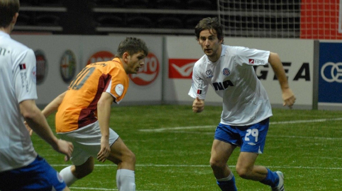 Igrao za Hajduk, Dinamo i Rijeku. Sad postao član hrvatskog futsal drugoligaša