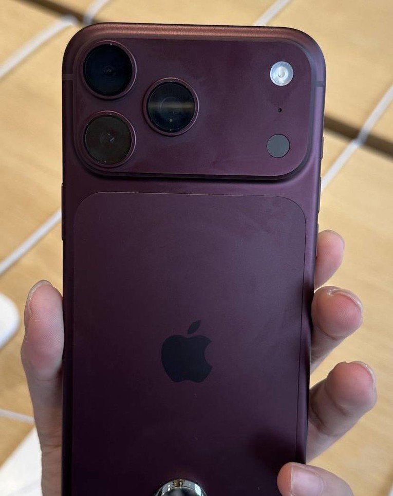 iPhone 18 Pro tek je izašao, a kupci se već žale na neočekivani problem