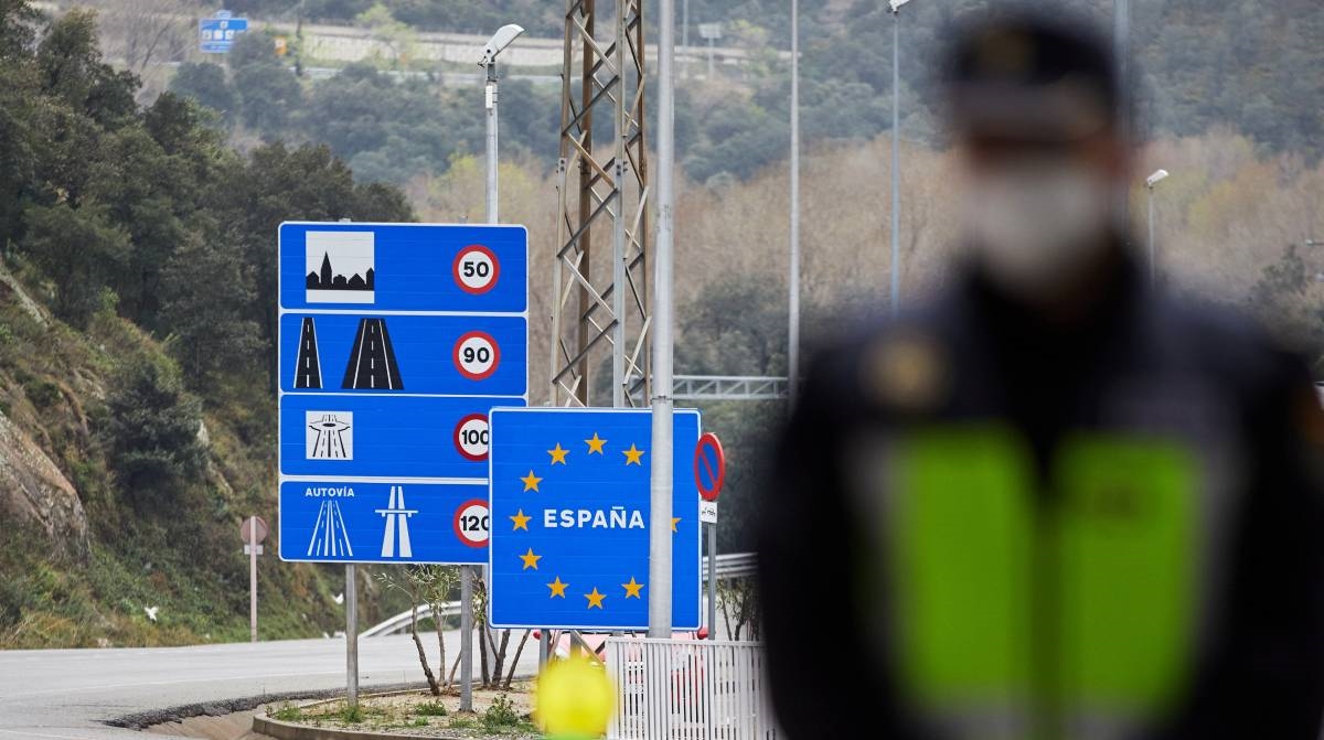 Španjolska policija zaustavila vozača zbog nepravilne vožnje, pored njega našla leš