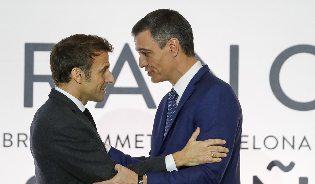Macron i Sanchez potpisali novi sporazum radi zaštite europske industrije