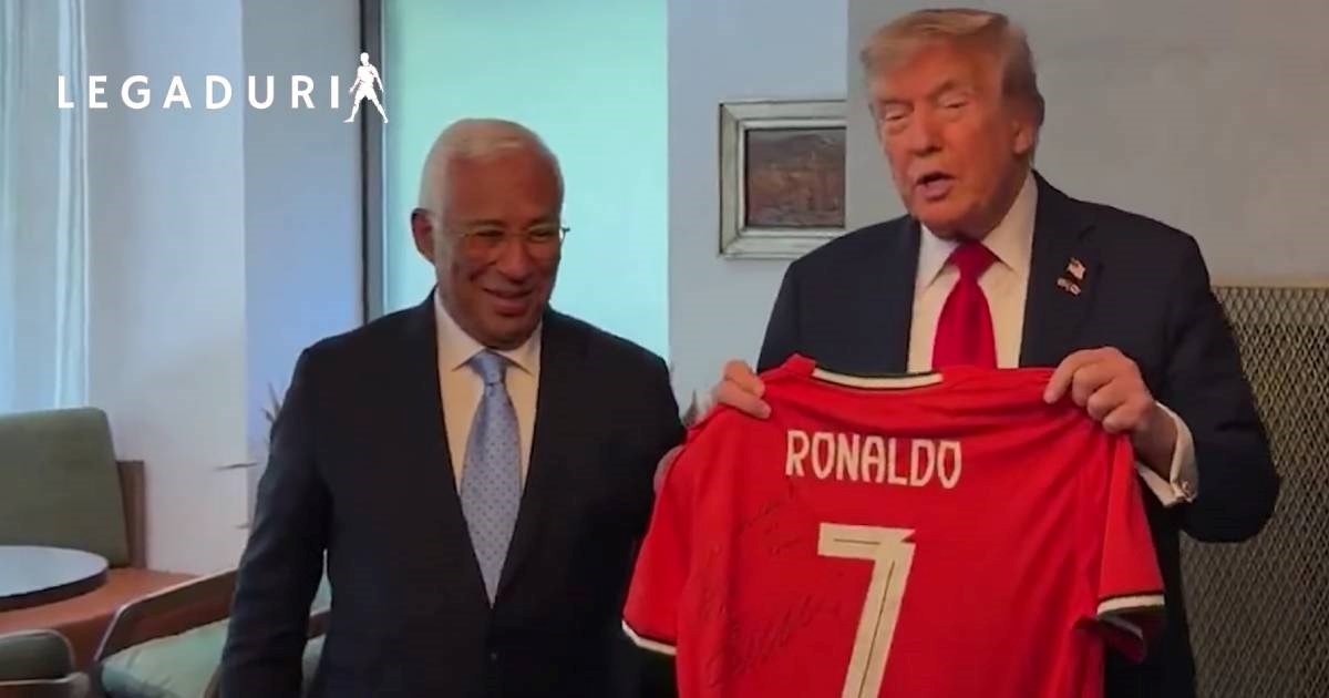 VIDEO Trumpu poklonjen dres Cristiana Ronalda. Portugalac mu napisao poruku