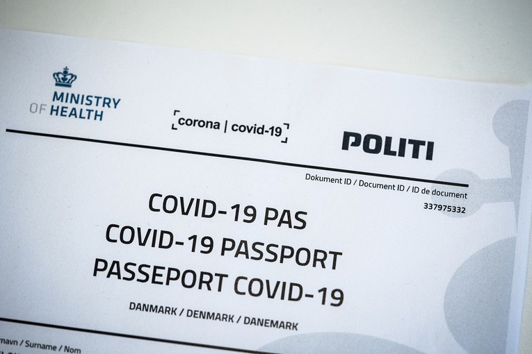 Što su covid-putovnice i hoće li stvoriti više problema nego što će ih riješiti?