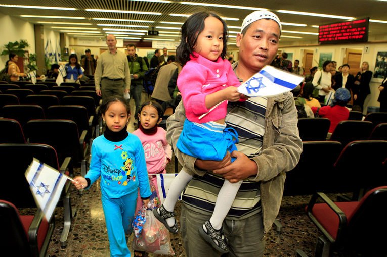 Tisuće Indijaca koji potječu od drevnog biblijskog plemena preselit će se u Izrael