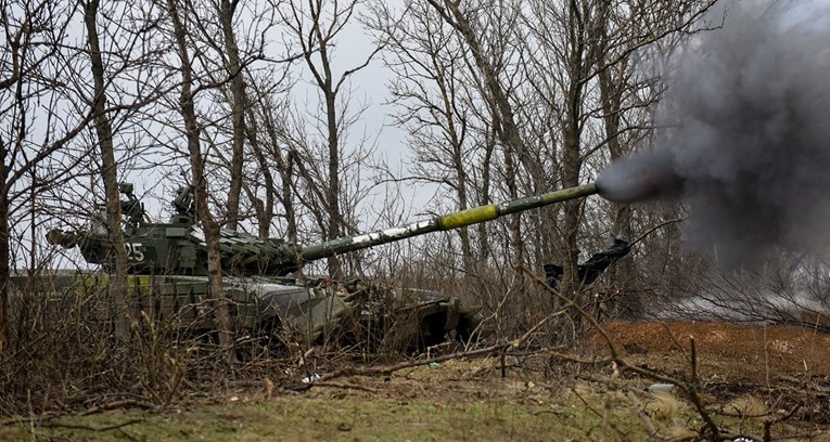 Rusi pojačavaju napade na istoku Ukrajine. SAD: Ne planiramo slati borbene avione