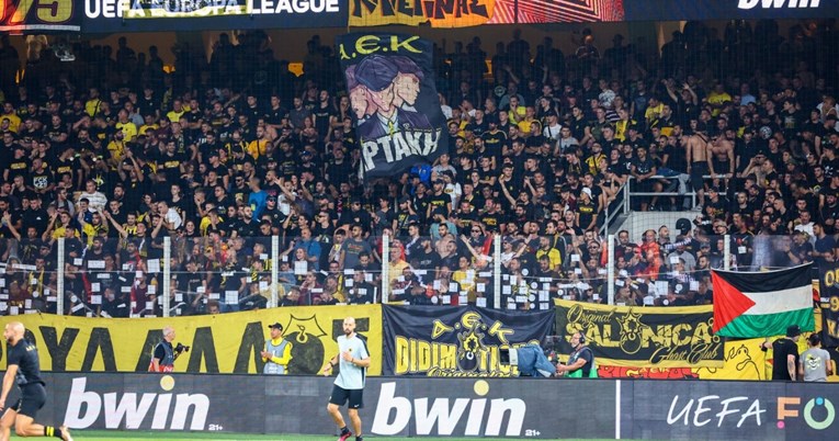 AEK o transparentu koji je šokirao Srbiju: Gadi nam se, i naši su navijači uznemireni
