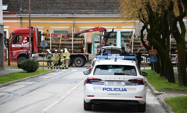 Detalji nesreće u Bjelovaru: Vozač kamiona (23) naletio na biciklista i usmrtio ga