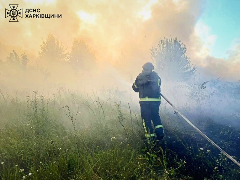 Rusi dronovima i raketama napali Ukrajinu, najmanje dvije osobe poginule