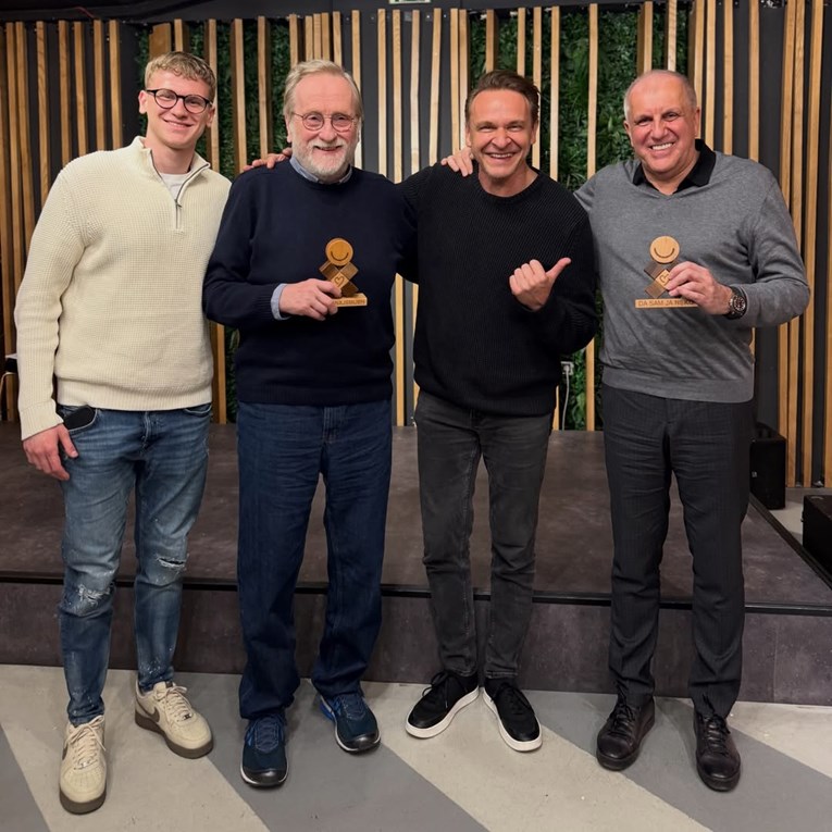 Enis Bešlagić objavio rijetku fotografiju sina Maka: "Ispunio sam mu želju"