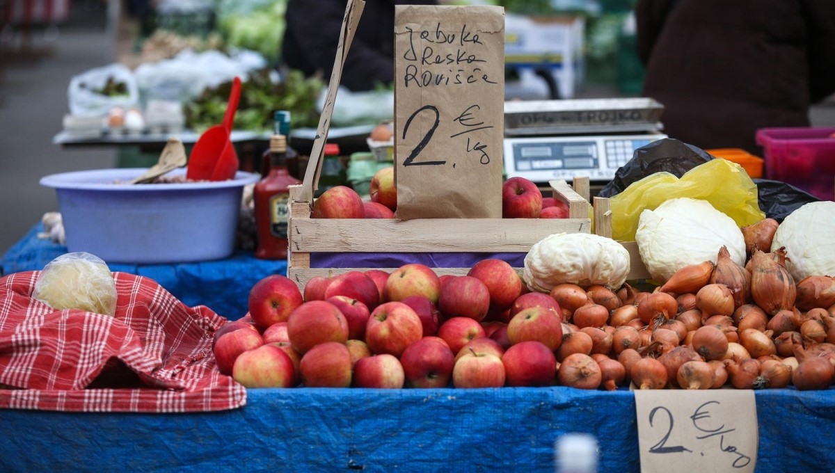 Inflacija u travnju pala na 3.7%