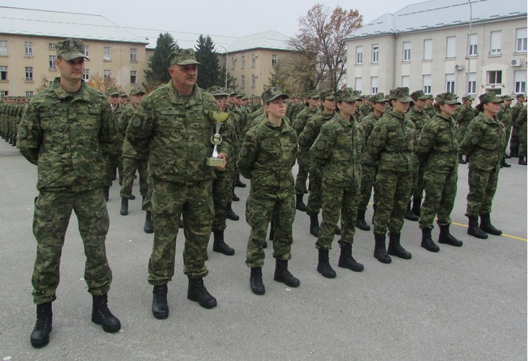 Završena obuka posljednjeg naraštaja ročnika na dragovoljnom vojnom roku