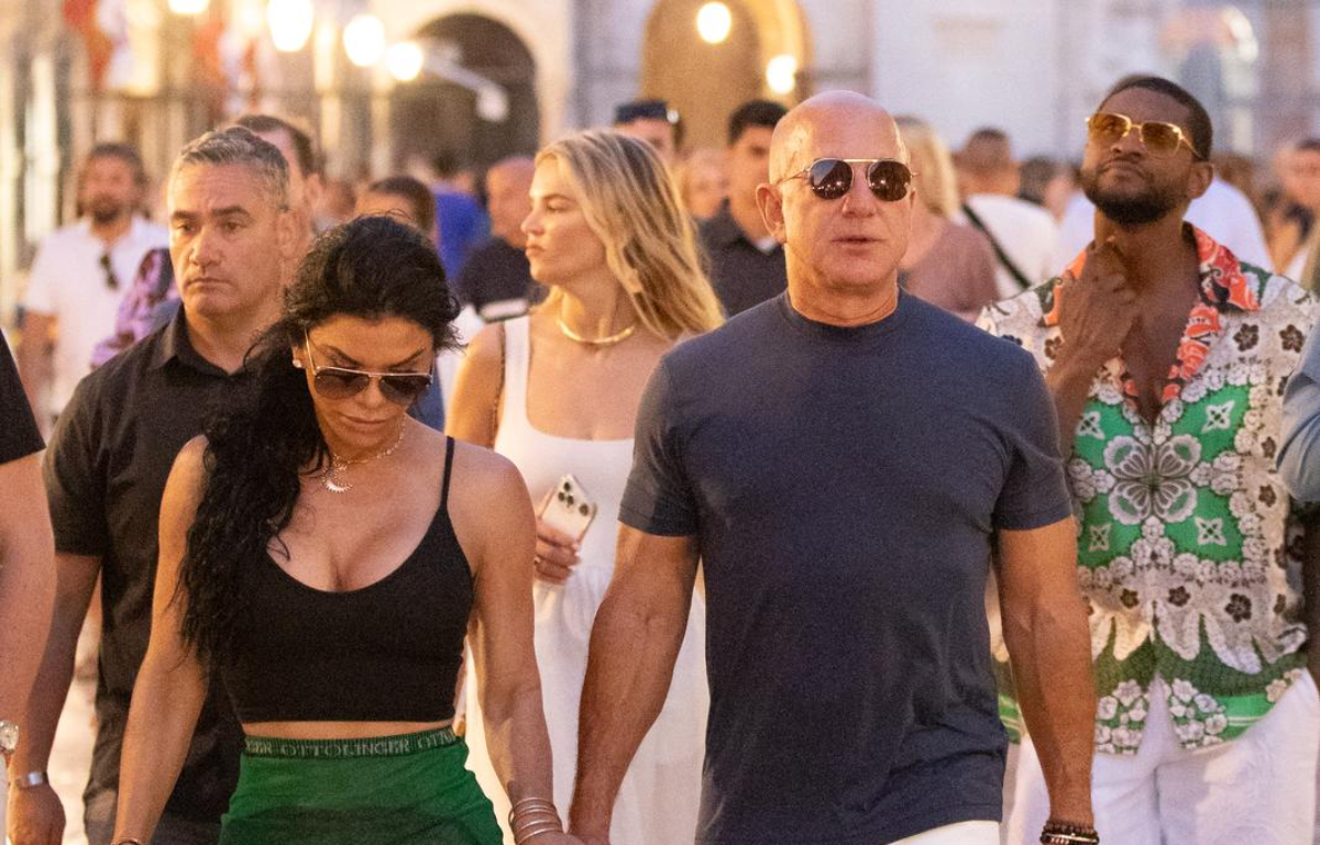 Megapopularni pjevač šetao Stradunom iza Jeffa Bezosa - i svima uspio promaknuti