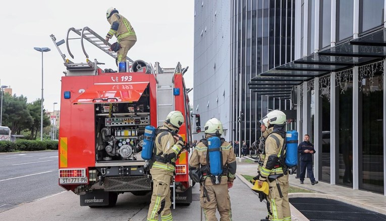 Splitski vatrogasci u zadnja 24 sata gasili palme, smeće, plastični kontejner...