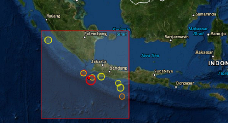 Sumatru pogodio jak potres, izdano upozorenje za tsunami