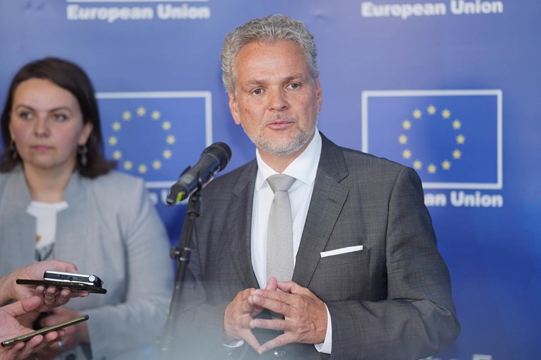 Šef EU delegacije: BiH ima samo skromni napredak u vladavini prava. Nedovoljno za EU
