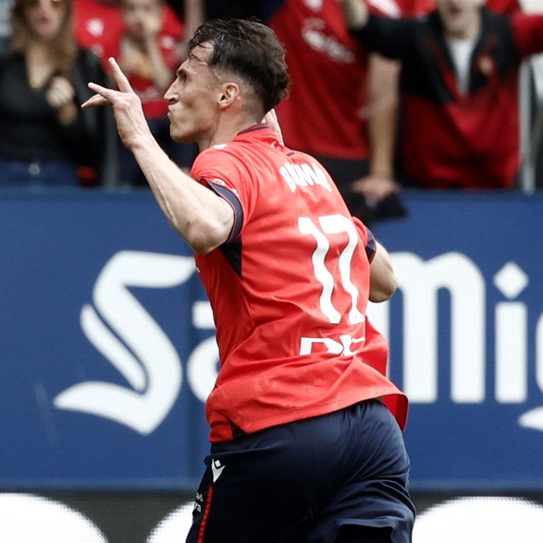 Navijači izabrali Budimira za najboljeg igrača Osasune