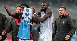 Rasistička pjesma navijača Lazija za igrača Milana: "Ova banana je za tebe"