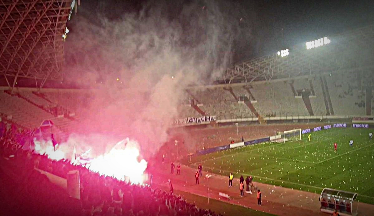 VIDEO Velika bakljada Torcide na Zapadu, cijeli Poljud skandirao protiv HNS-a