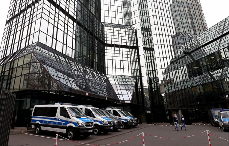 Policija upala u sjedište najveće njemačke banke