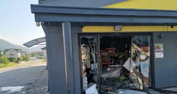 Lopovi raznijeli bankomat u Kupresu, policija na očevid stigla 7 sati kasnije