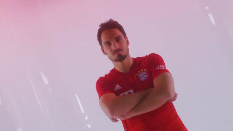 VIDEO Predstavljen novi dres Bayerna za sljedeću sezonu