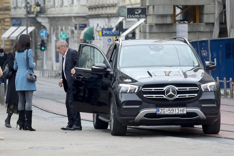 FOTO Bandić se vozi u luksuznom Mercedesu od 800.000 kuna