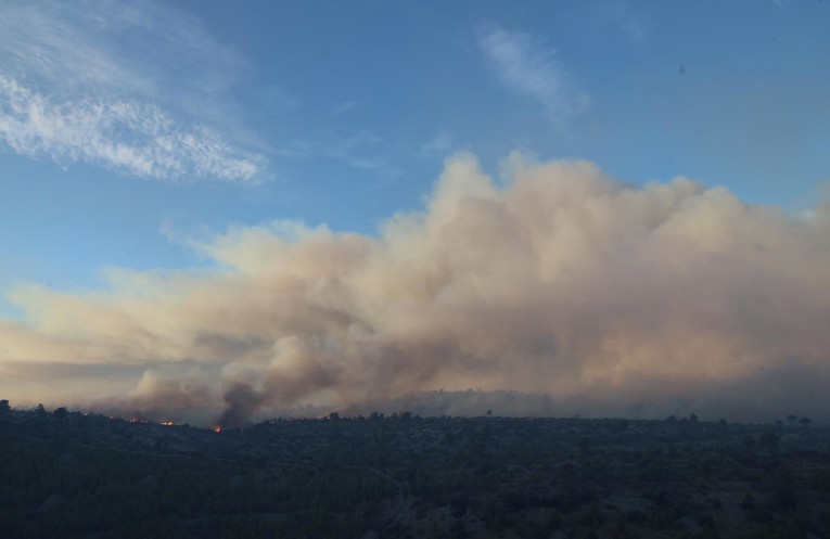 Satelitske snimke pokazuju razmjere požara na Braču