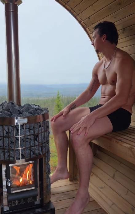 "On ima 44?!": Zlatan Ibrahimović objavio video iz saune pa dobio brojne komplimente