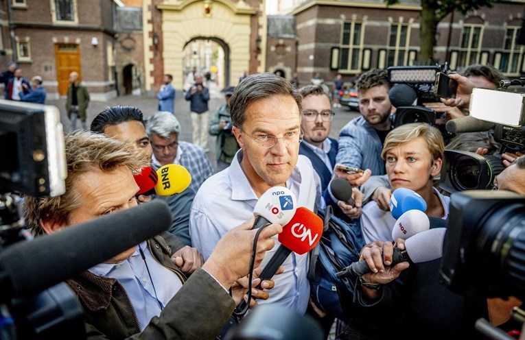 Nakon raspada koalicije nizozemski premijer pričao s kraljem o prijelaznoj vladi