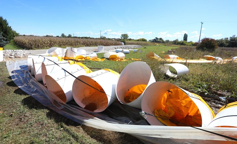 Barijere trebale biti spas od poplava, ispale debakl. Evo što kaže njihov tvorac