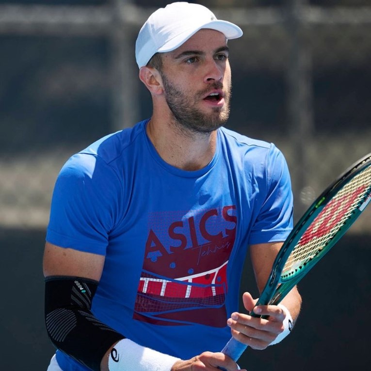 Ćorić osvojio turnir nakon tri godine. U finalu je izgubio samo četiri gema