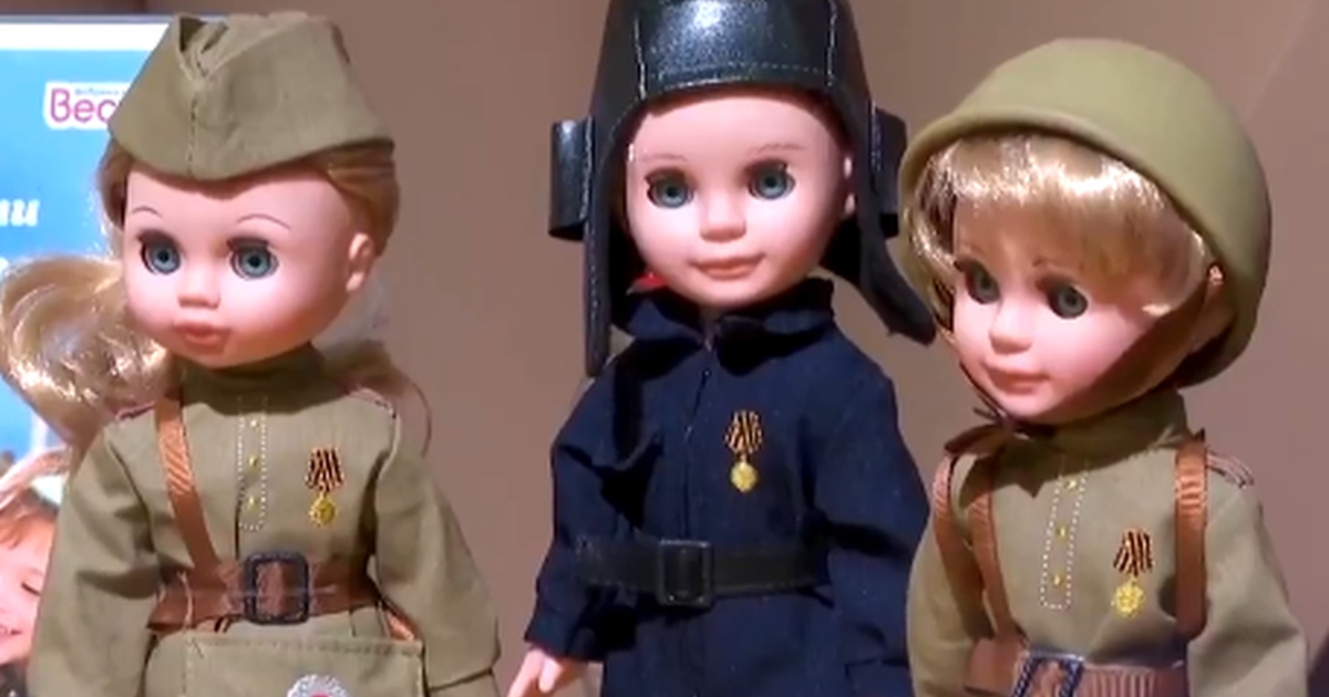 VIDEO Lutke u vojnim odorama i tenkovi. Ovako Rusija želi odgajati djecu