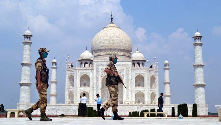 Taj Mahal evakuiran zbog prijetnje bombom