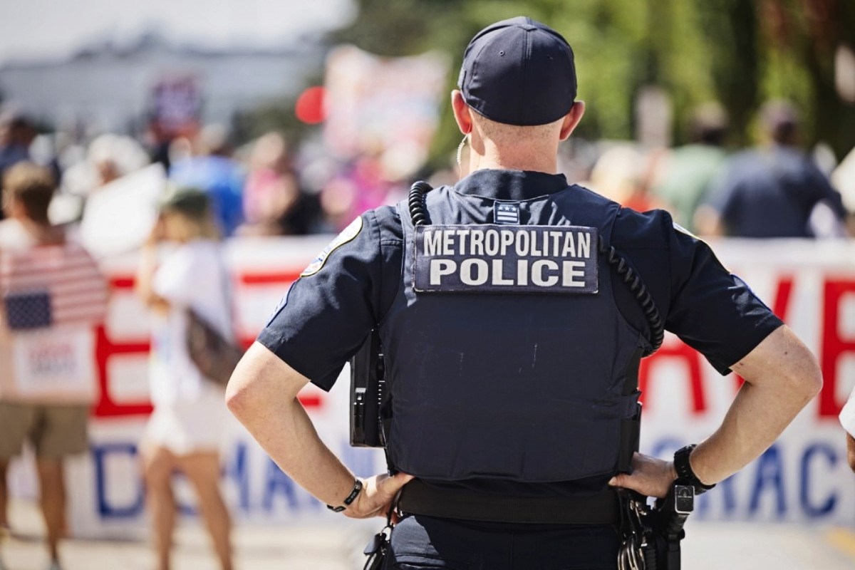 Zašto Trump preuzima kontrolu na policijom i šalje Nacionalnu gardu u Washington?