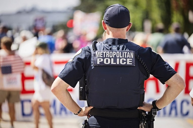 Zašto Trump preuzima kontrolu na policijom i šalje Nacionalnu gardu u Washington?
