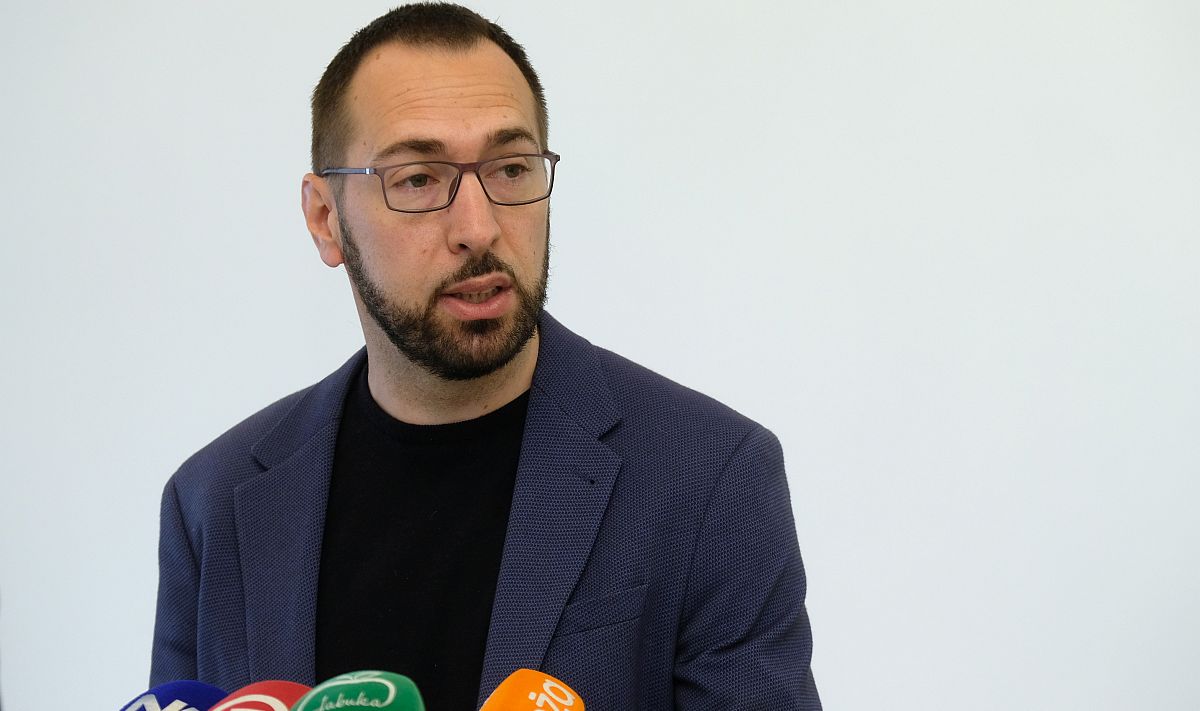 Tomašević: Zagreb je u ruševinama, a premijer ispred obnove stavlja interese HDZ-a
