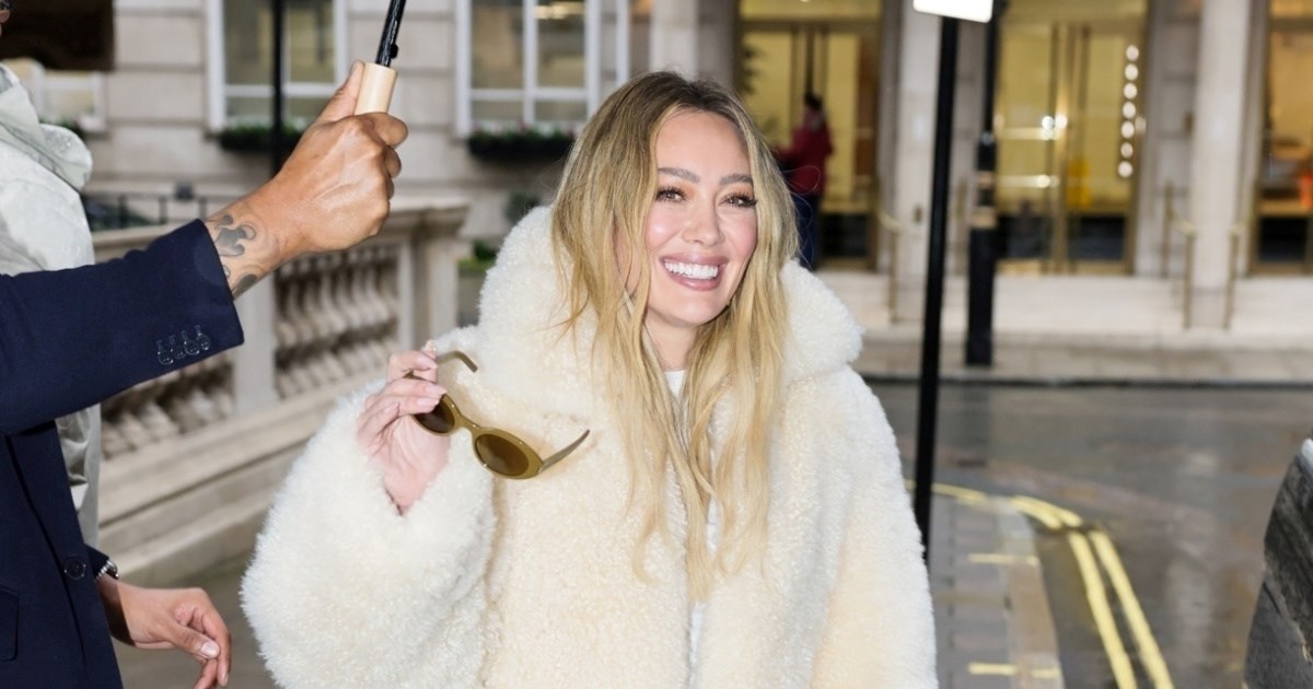 Hilary Duff pokazala kako se danas putuje - tajice i papuče više nisu opcija