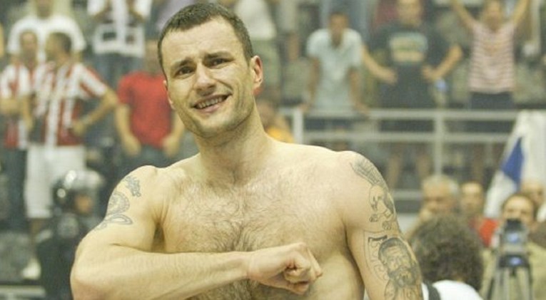 Srpski košarkaš kojem je bio zabranjen ulazak u Hrvatsku pretukao ženu i kćer