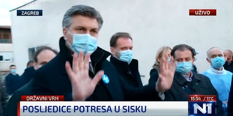 Plenković iz Siska: Pacijente iz bolnice ćemo helikopterima prevesti u Zagreb