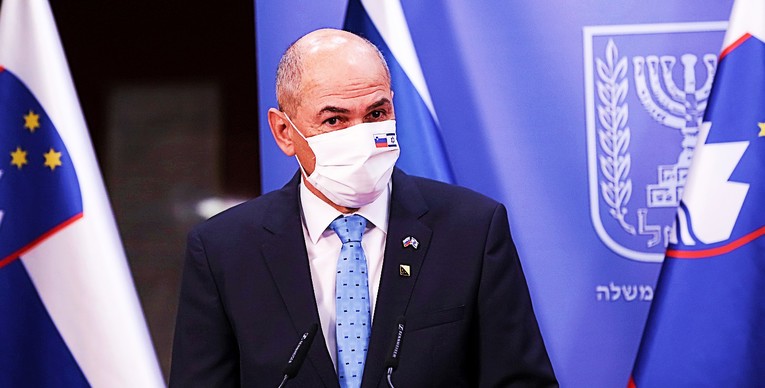 U Sloveniji traje velika svađa oko korone i mjera, oglasio se Janša