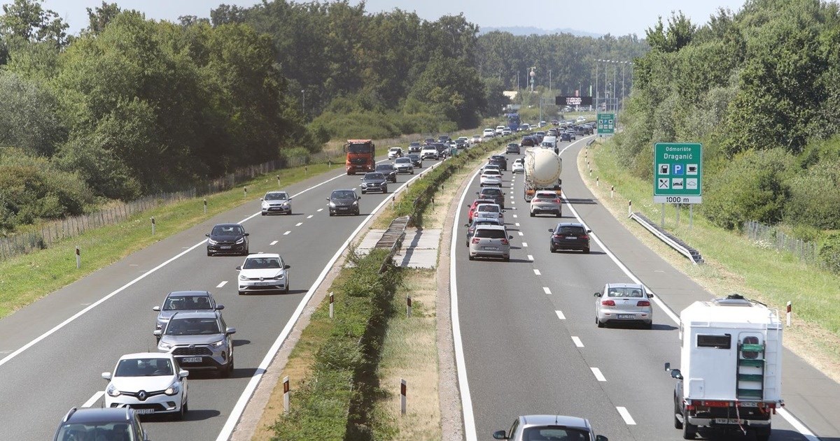 Gradit će se treći trak autoceste između Zagreba i Karlovca, a onda i do Bosiljeva