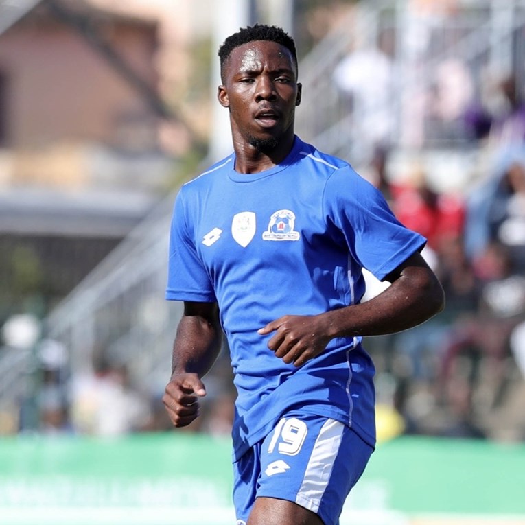 Nogometaš (22) umro nakon zagrijavanja. Bio je jedan od najboljih igrača Durbana