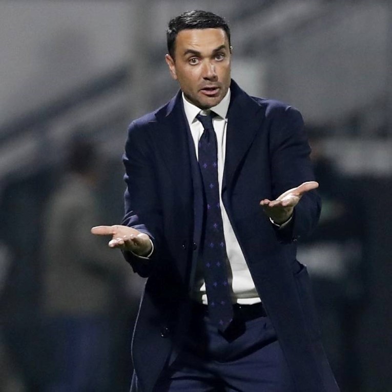 Fiorentina prije tri tjedna produljila ugovor treneru. Sad je dobio otkaz