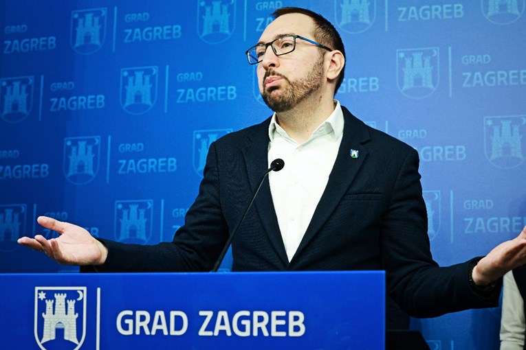 Tomašević: Nećemo dostići cilj da 2027. sve osnovne škole budu u jednoj smjeni