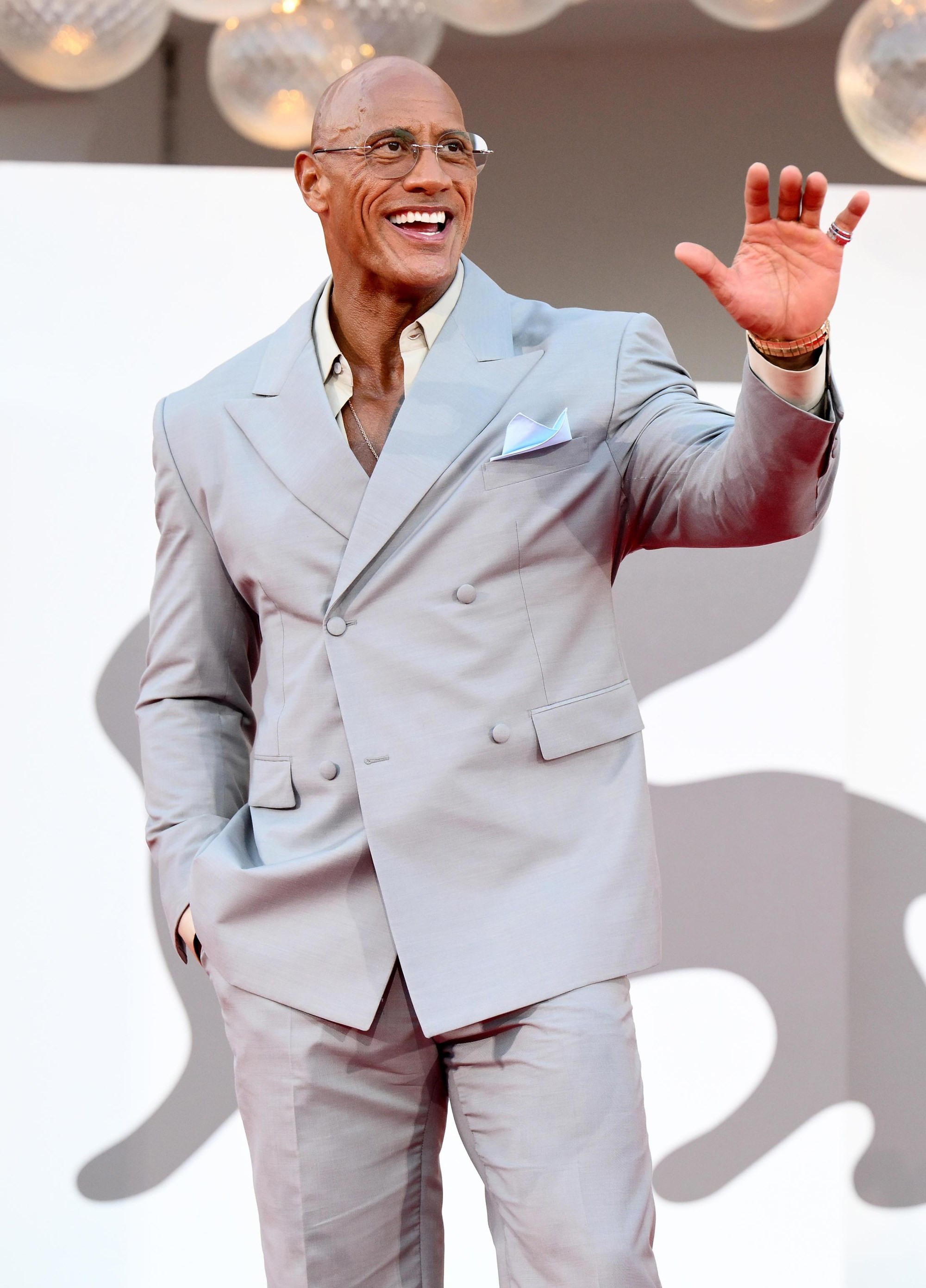 Zašto The Rock drastično mijenja svoj izgled? Razlog su nove, ozbiljnije uloge