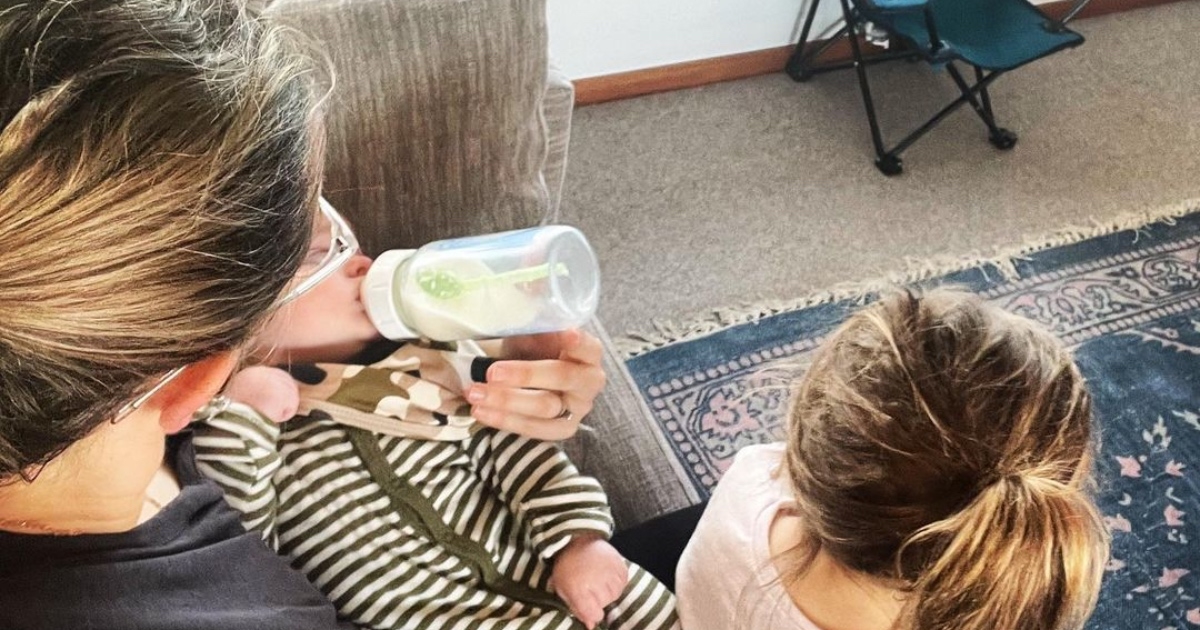 Mama želi da drugi prestanu govoriti da uživa u svakom trenutku s djecom. Evo zašto