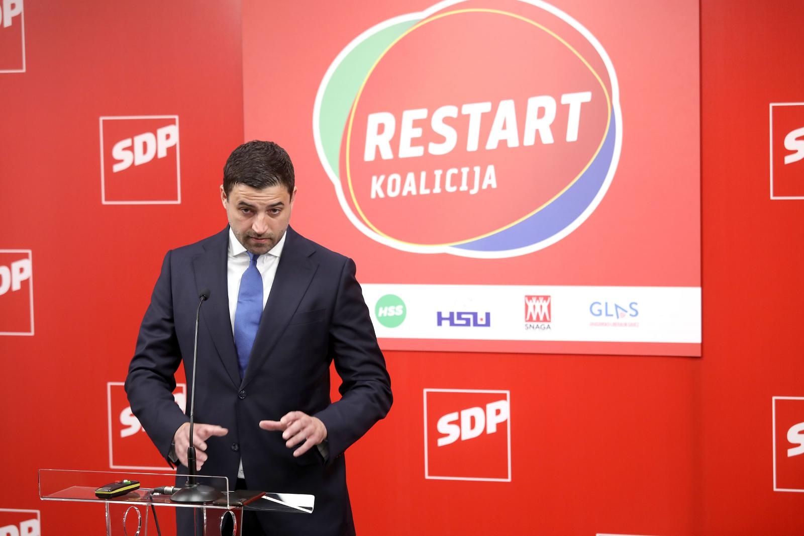 Bernardić: Plenković vodi izdajničku politiku