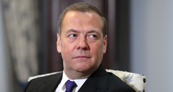 Medvedev predviđa: Sljedeće godine raspad EU i građanski rat u SAD-u