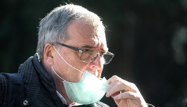 Capak objasnio trebaju li oni koji su preboljeli koronu nositi maske